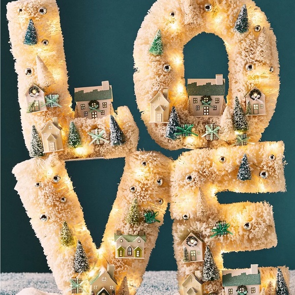 Anthropology Festive Illuminated Holiday Decoration LOVE Sisal Light-up Diorama